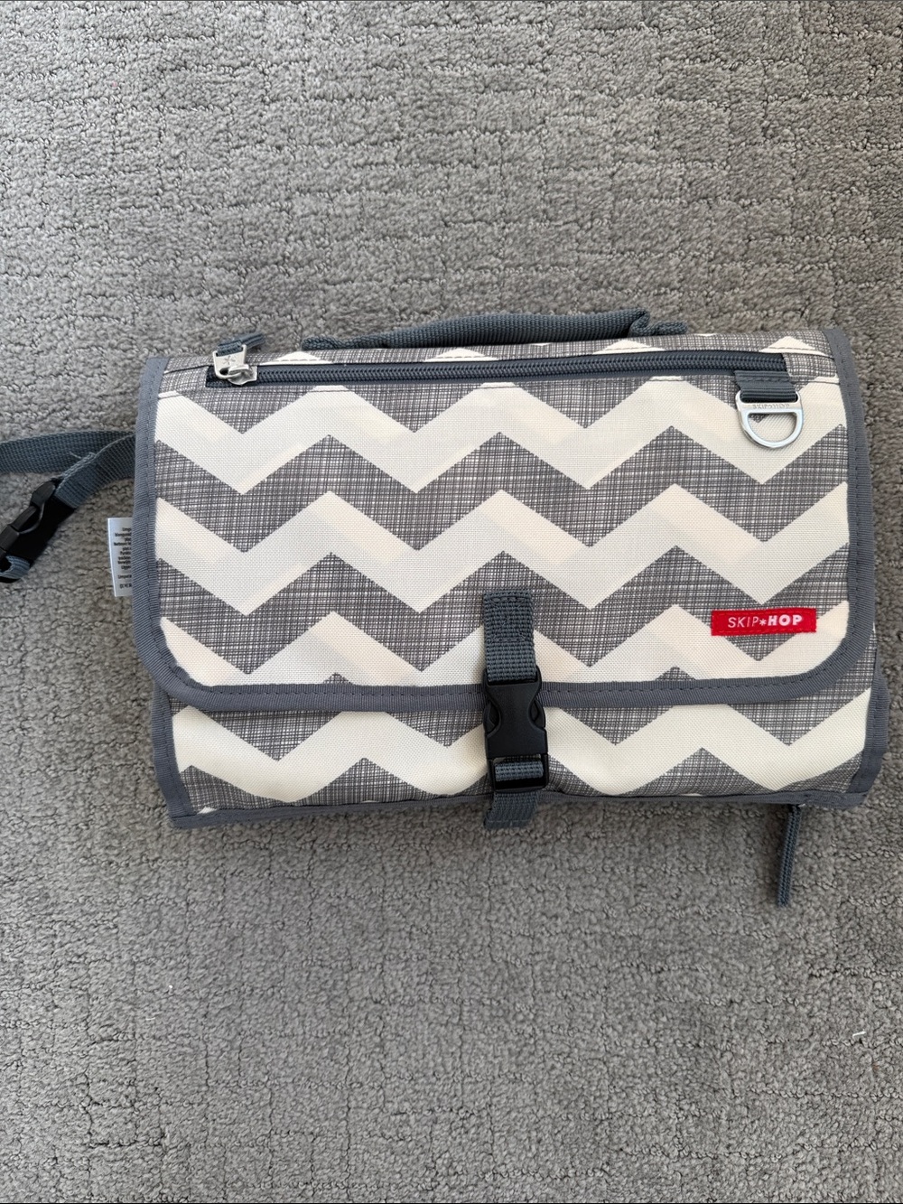 Skip Hop Gray & White Chevron Diaper Organizer Changing Pad